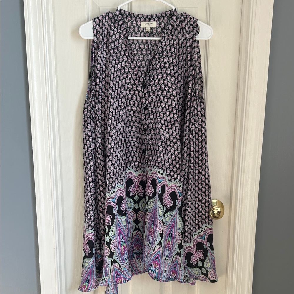 ⚜️ Umgee Black and Pink Paisley Sleeveless Tunic OVERSIZED